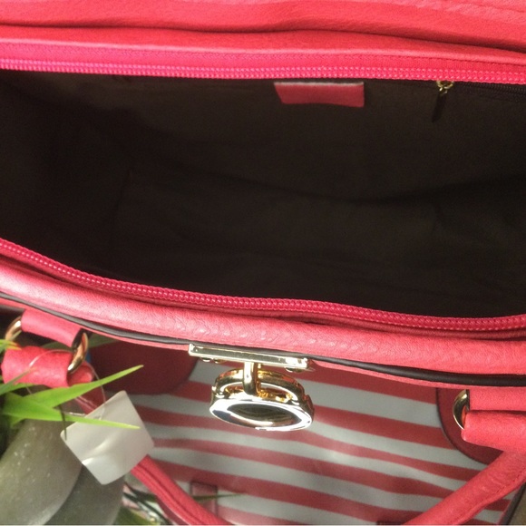 SOLD - Pink & White Tote Bag. NWOT - Picture 3 of 6